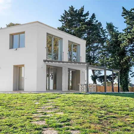 The Cube - Modern In Salento Villa