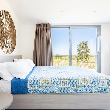 The Cube - Modern In Salento Roca